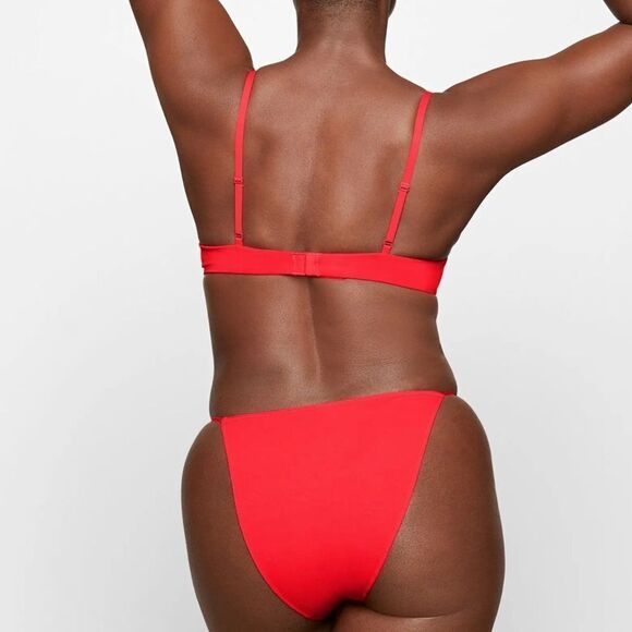 SKIMS Ruby Red T Shirt Bra Sz 44C NWT - Picture 4 of 14